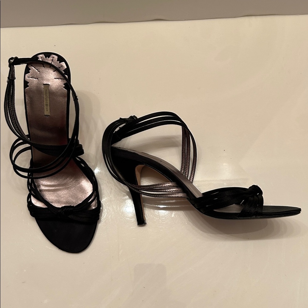 Max Studio Black Strappy Women's Satin Sandals. Size 8.5
